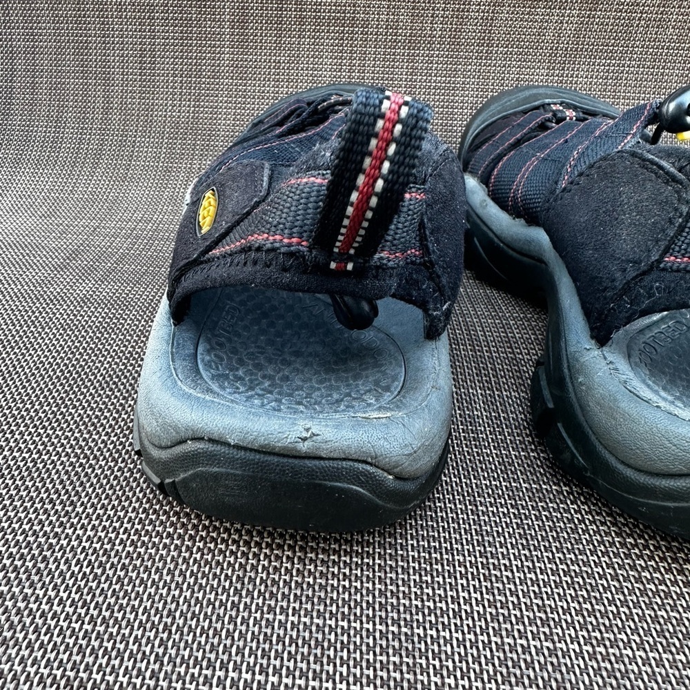 Keen Newport H2 Sandals Women's size 7 Black/Red/Gray - Picture 7 of 10